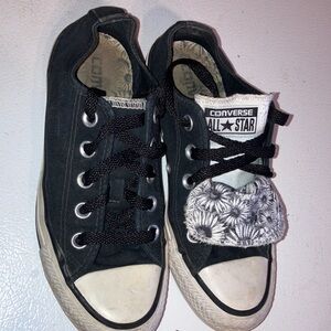 Converse Kids Black All Star Sneakers with‎ double fold tongue flowers